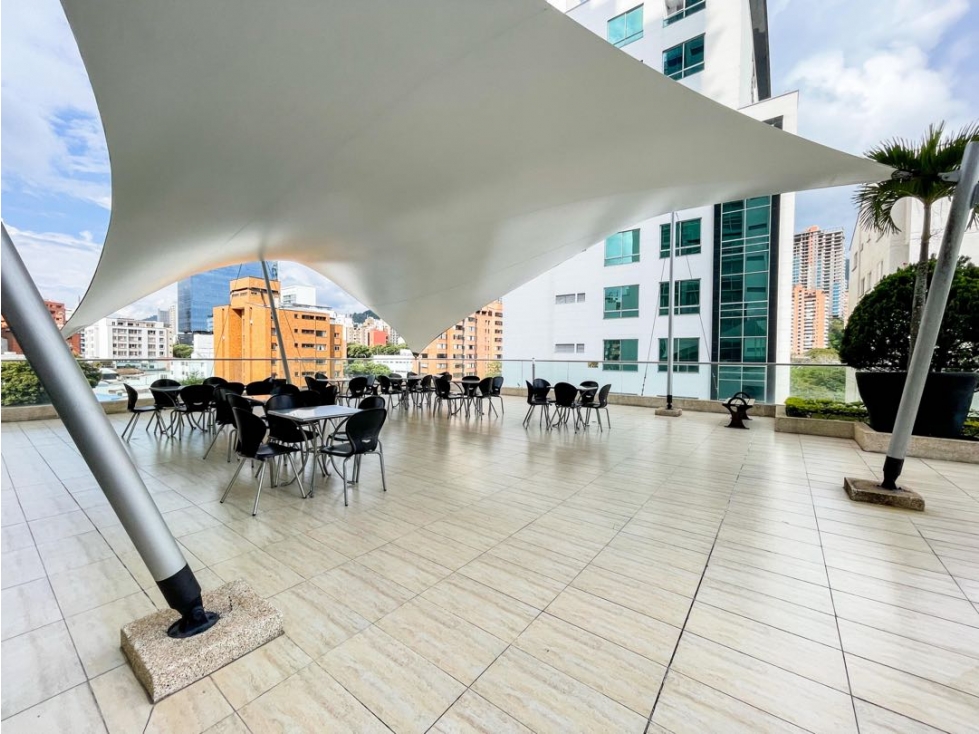 VENTA ARRIENDO OFICINA EN METROPOLITAN BUSINESS CENTER CABECERA - 2