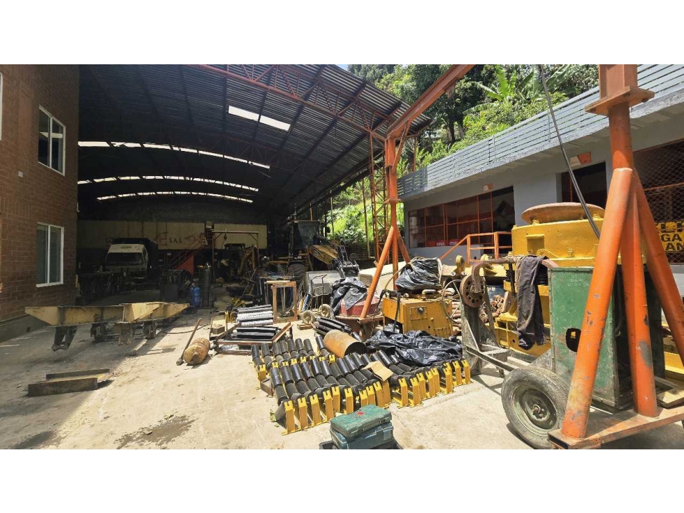 VENTA BODEGA 774 m2 EN UNIDAD CERRADA SABANETA - 3