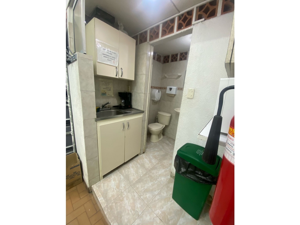 VENTA BODEGA EN CALI CENTRAL BARRIO BRETAÑA - 4