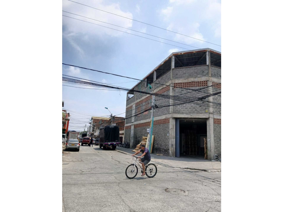 VENTA BODEGA EN SANTA ELENA CALI