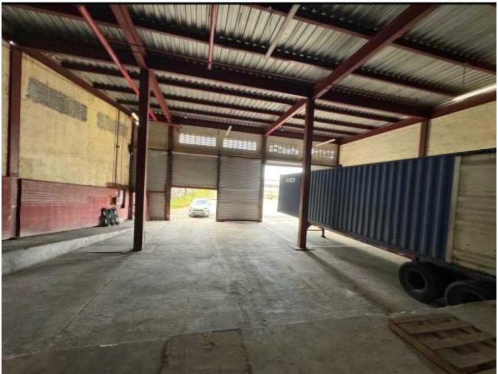VENTA BODEGA ZONA LIBRE COCOSOLITO 8 ESPACIOS EN RAMPA VV — foto 3