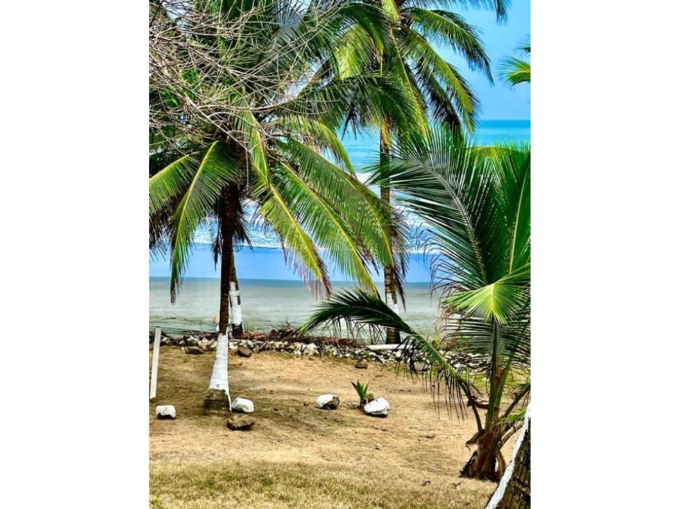Venta cabaña Puerto Escondido Cordoba primera línea de playa - 3