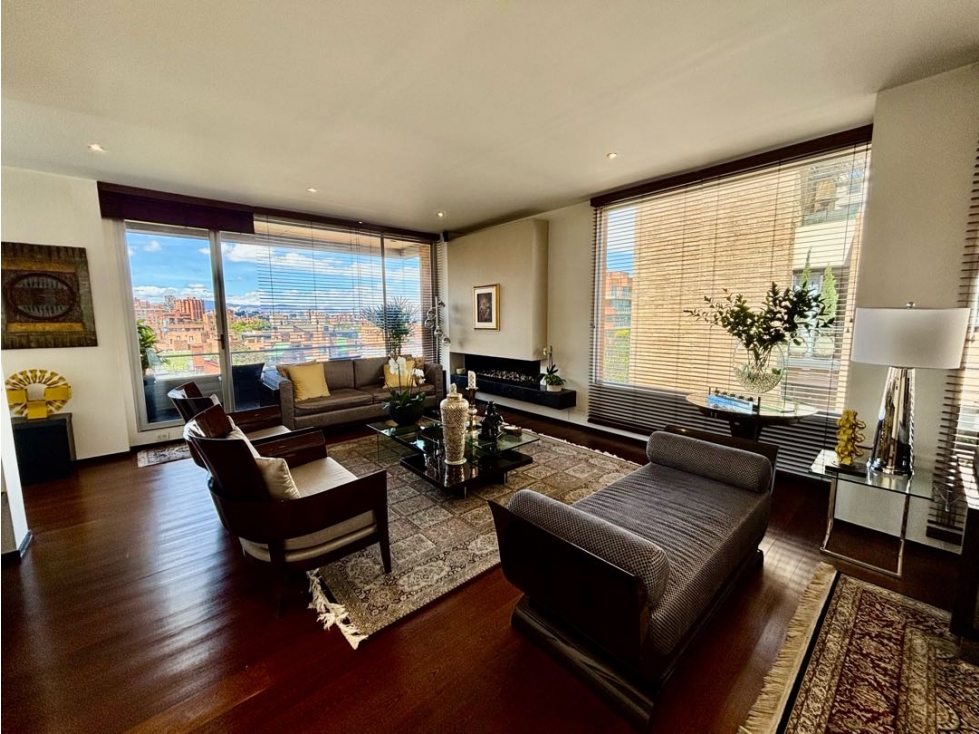 Venta, Cabrera, 305mts, 4 habs, vista a parque, ascensor privado
