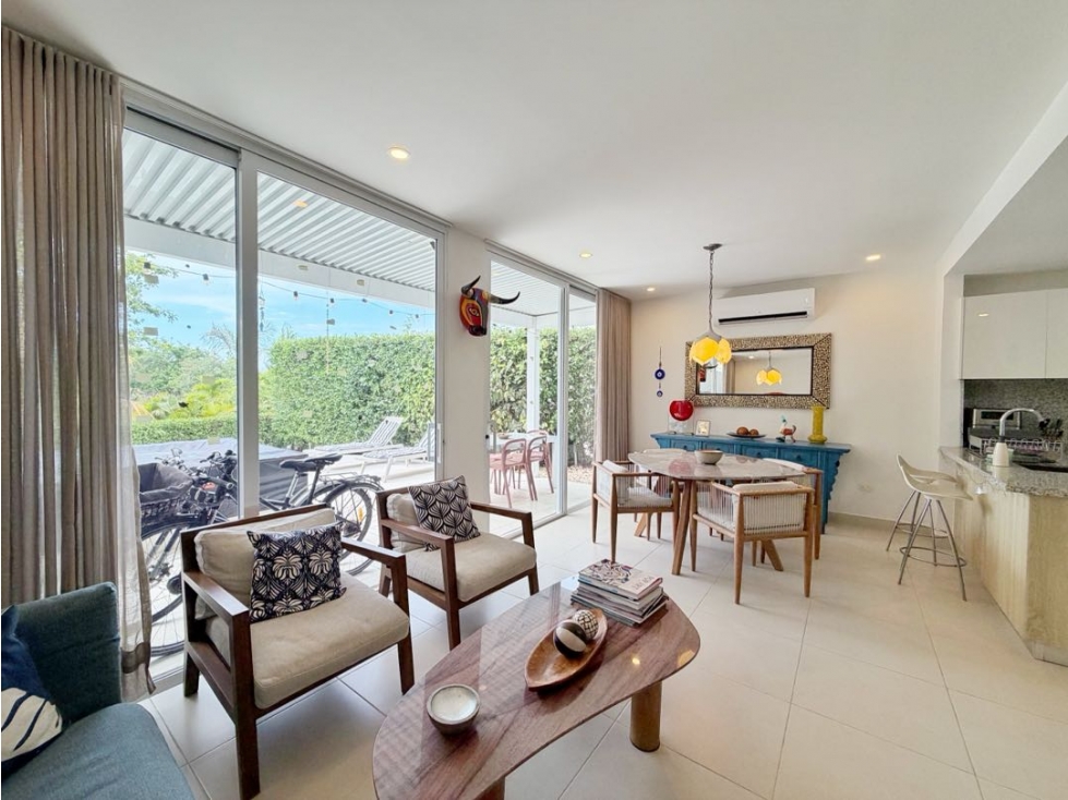 Venta CASA 2 niveles con JACUZZI en Karibana Beach & Golf Cartagena — foto 2