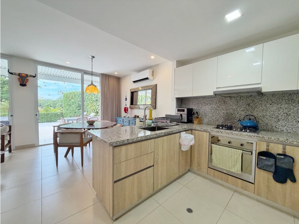 Venta CASA 2 niveles con JACUZZI en Karibana Beach & Golf Cartagena — foto 5