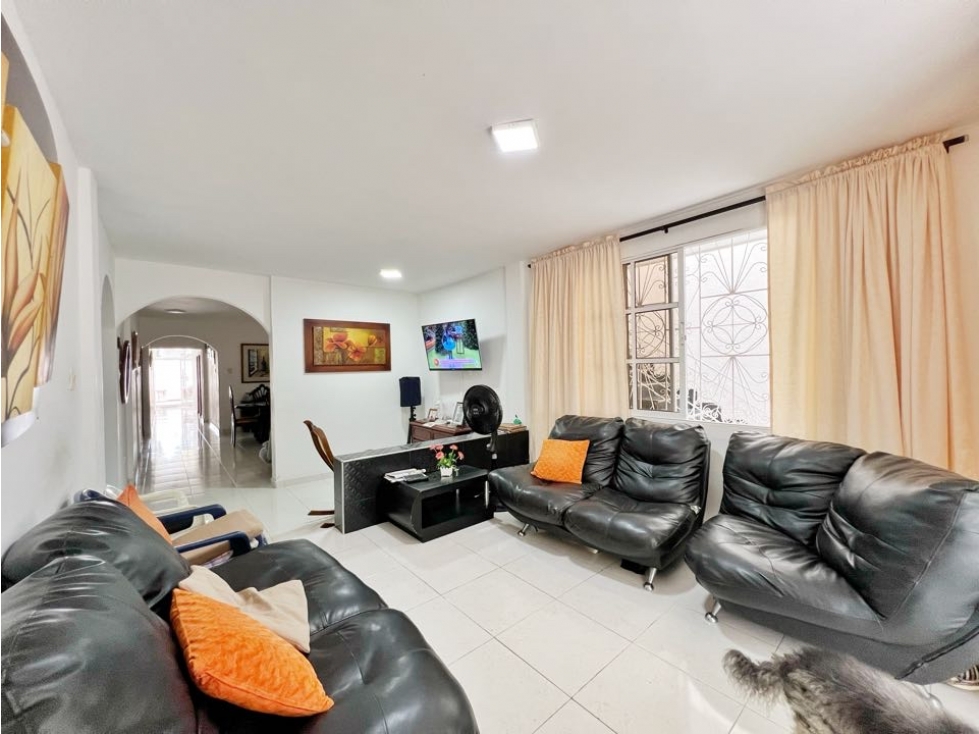 Venta casa 2 niveles de 4 habitaciones en La Concepción Cartagena — foto 3