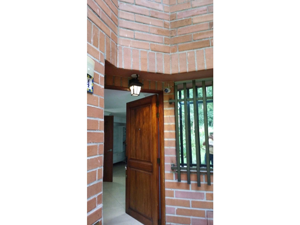 VENTA CASA 2 NIVELES ENVIGADO EL TRIANON UNIDAD CERRADA — foto 2