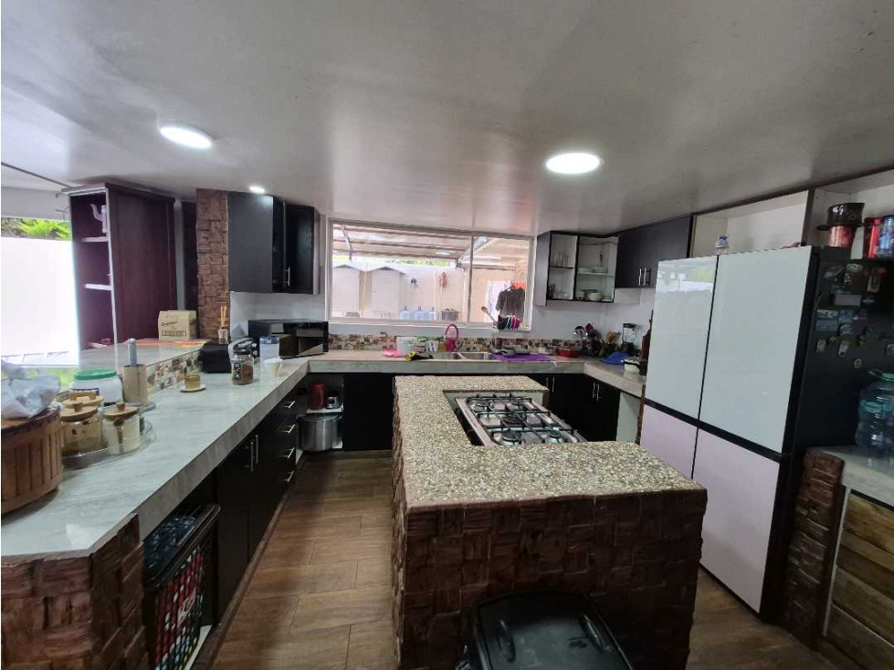 VENTA CASA 2 NIVELES, TERRENO, DORMITORIO EN PB, LUMBISÍ - CUMBAYÁ — foto 4
