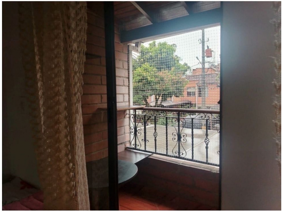 Venta CASA 2 pisos BELÉN las VIOLETAS- unidad cerrada-zona de parqueo - 5