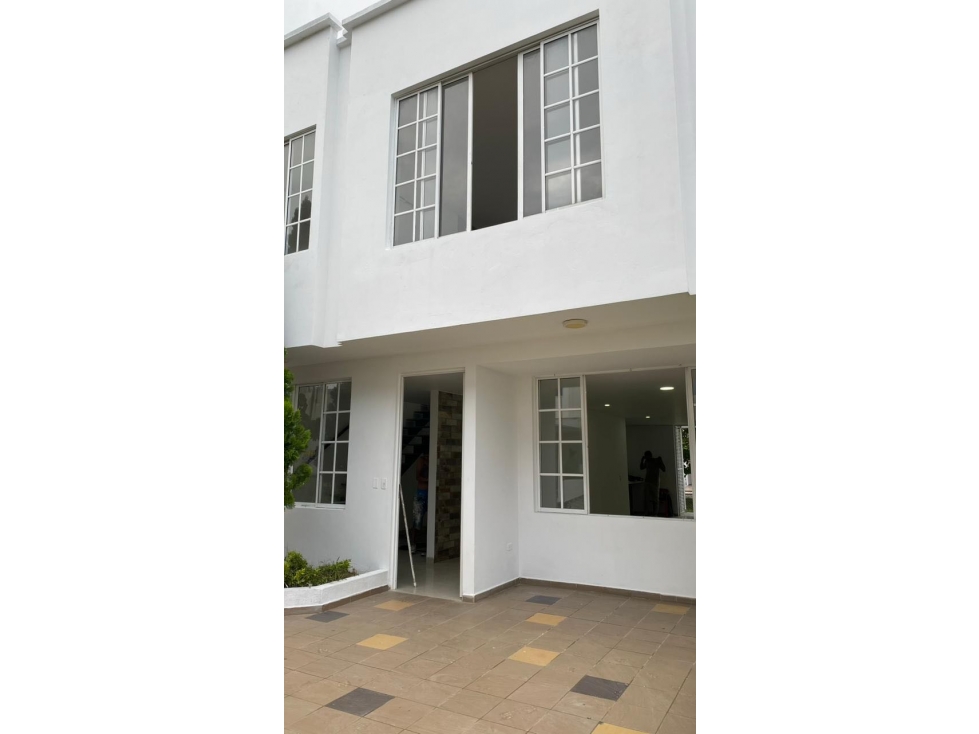 VENTA CASA 2 PISOS CON TERRAZA, VILLAS DEL PARQUE, JAMUNDI W10005520JE