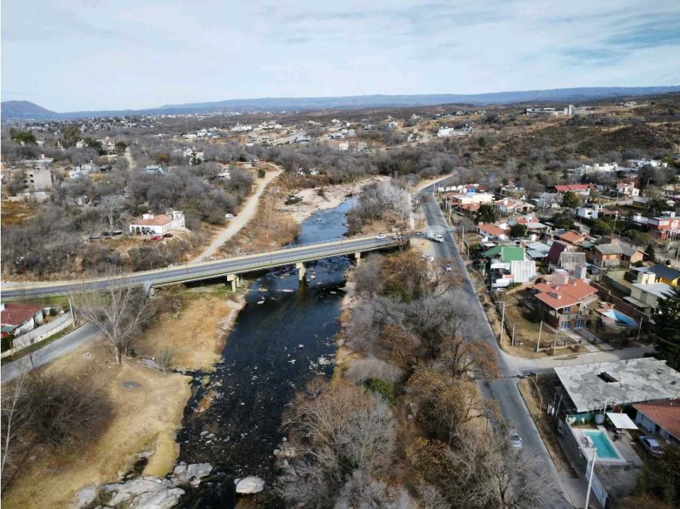 VENTA: CASA 2 PLANTAS EN VILLA CARLOS PAZ B° EL FANTASIo — foto 5