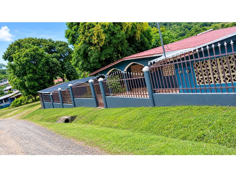 VENTA CASAS 2 UNIDADES INDEPENDIENTES EN LA CHORRERA OPORTUNIDAD LT