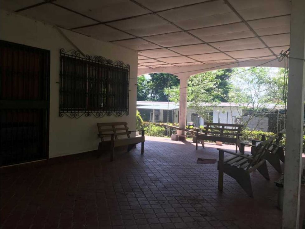 VENTA CASA CON 3095 M2 EN SAN VICENTE BUGABA - 2