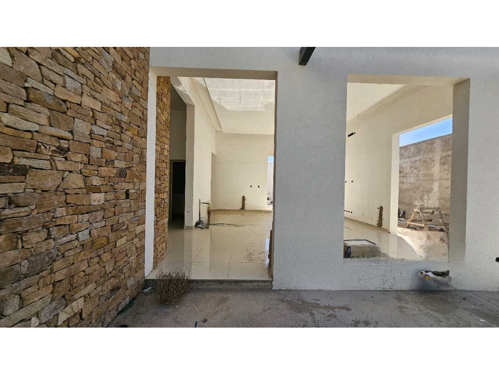 VENTA · CASA ·3 DORMITORIO · GARDENS · BARRIO PRIVADO LUJAN - 3