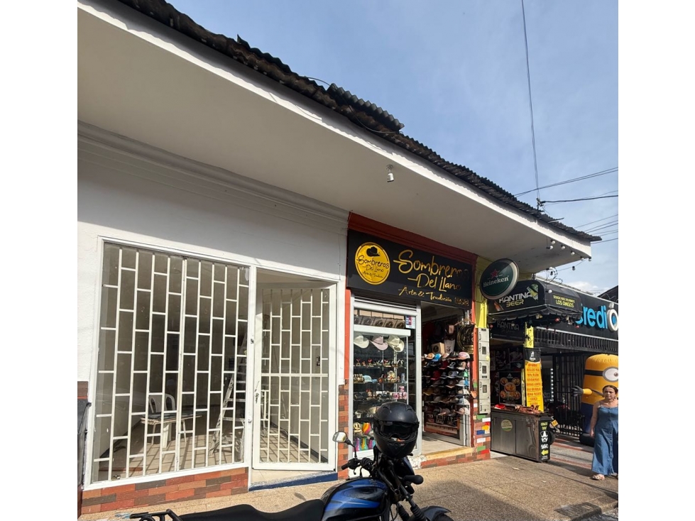 OJO ¡ INVERSIONISTAS VENTA Cs 3 LOCALES RENTANDO CENTRO VILLAVICENCIO