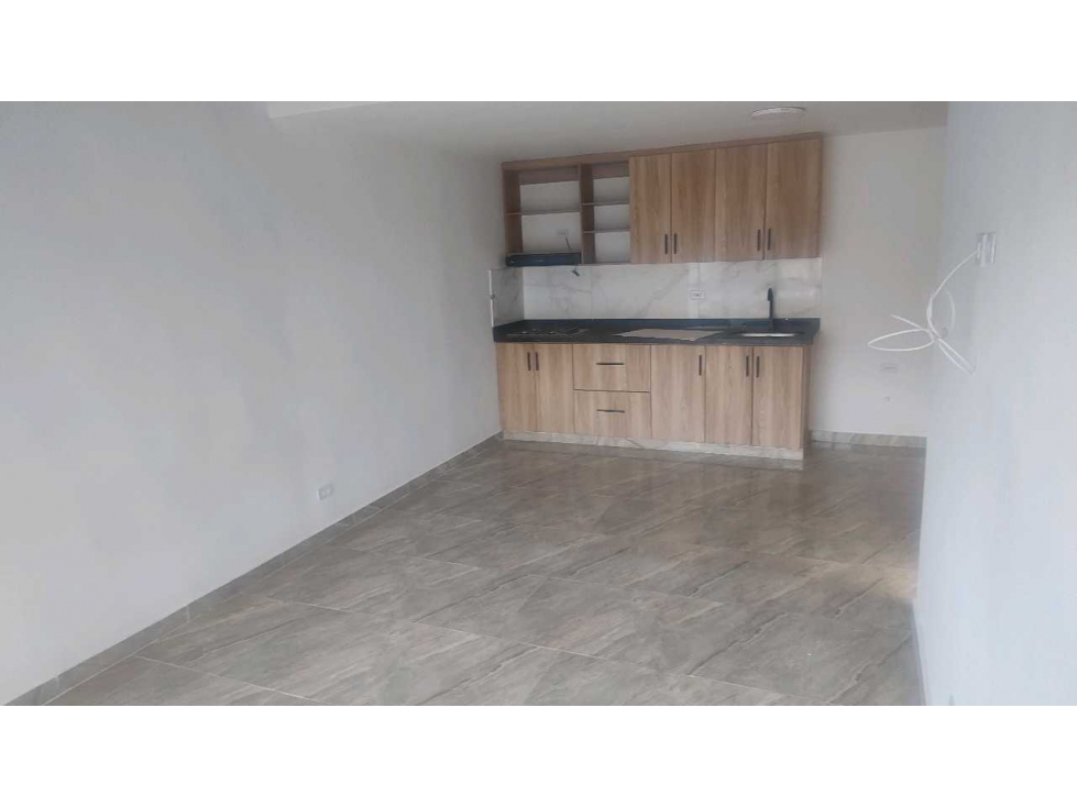 VENTA CASA UNIFAMILIAR DE 3 NIVELES. BELEN LA NUBIA. (BJ). MEDELLÍN — foto 3