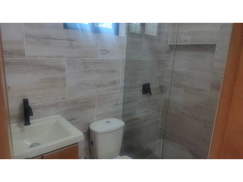 VENTA CASA UNIFAMILIAR DE 3 NIVELES. BELEN LA NUBIA. (BJ). MEDELLÍN — foto 5