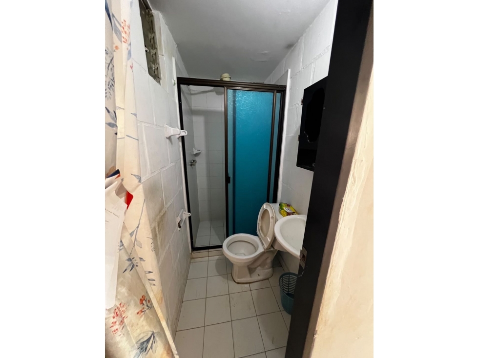 Venta CASA/ 3 pisos BELLO sector El Ducado/ Unidad abierta- Flipping — foto 4
