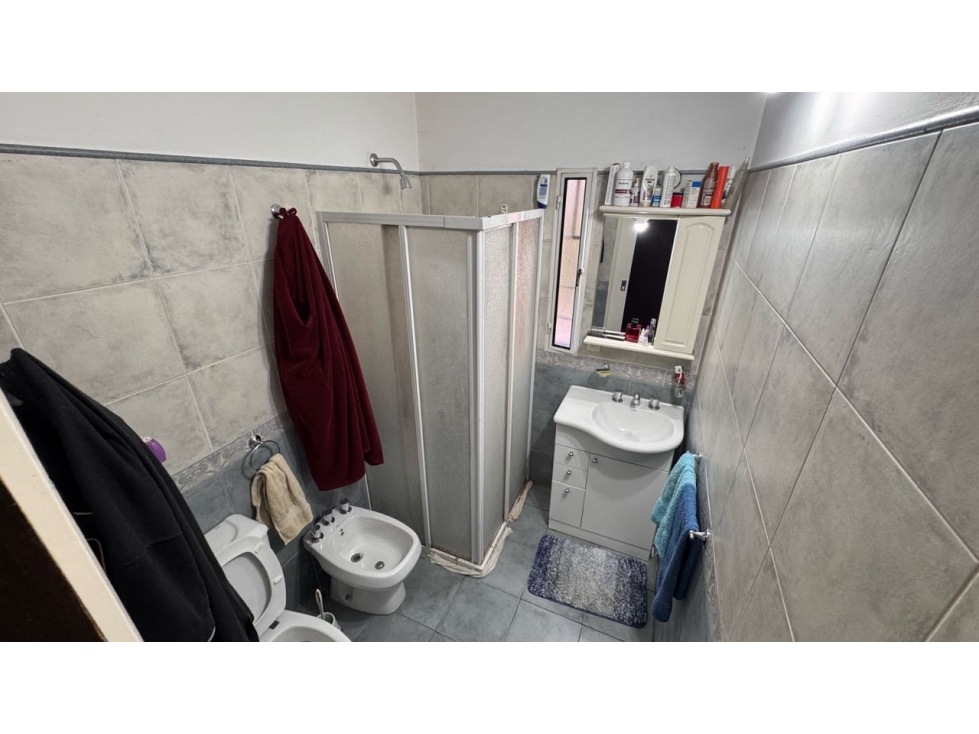 Venta casa 4 Amb- Paso Del Rey Centro - 5