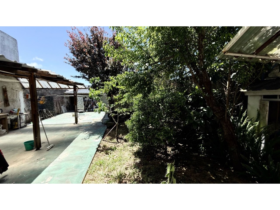 VENTA CASA 4 DORMITORIOS Y DEPARTAMENTO LOTE 333m2 ZACAGNINI — foto 3