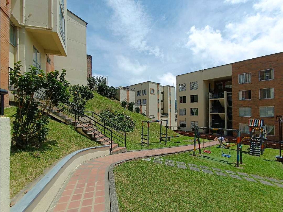 Venta Casa 5 alcobas Conjunto Cerrado La Leonora Manizales