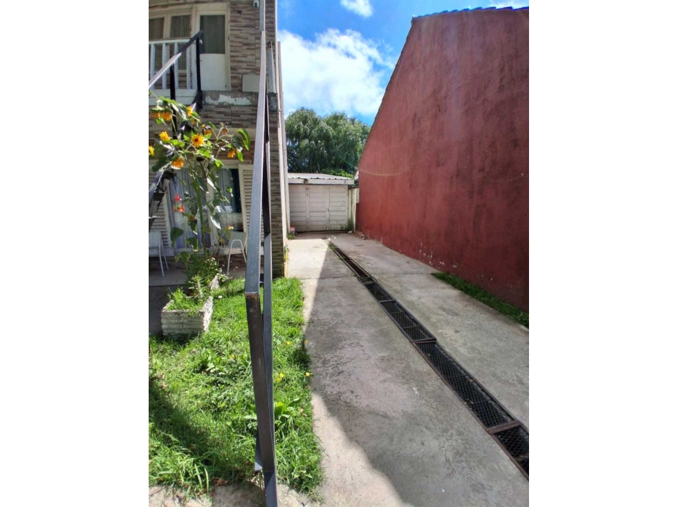 VENTA CASA 5 AMB - B° FLORENCIO SANCHEZ - 3