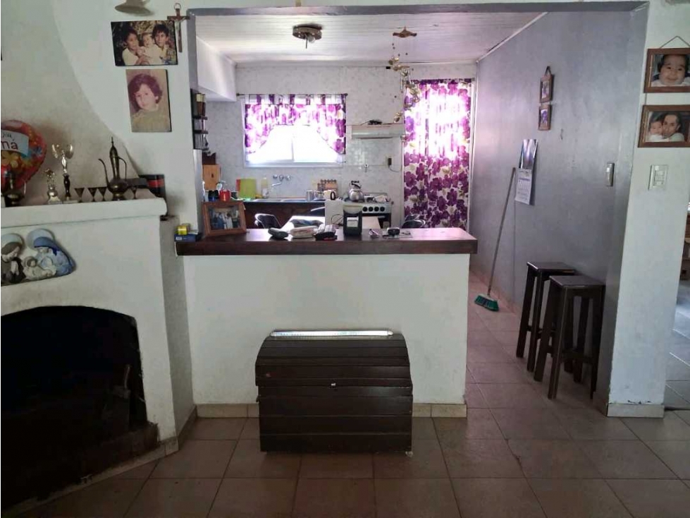 VENTA CASA 5 AMB - B° FLORENCIO SANCHEZ - 4