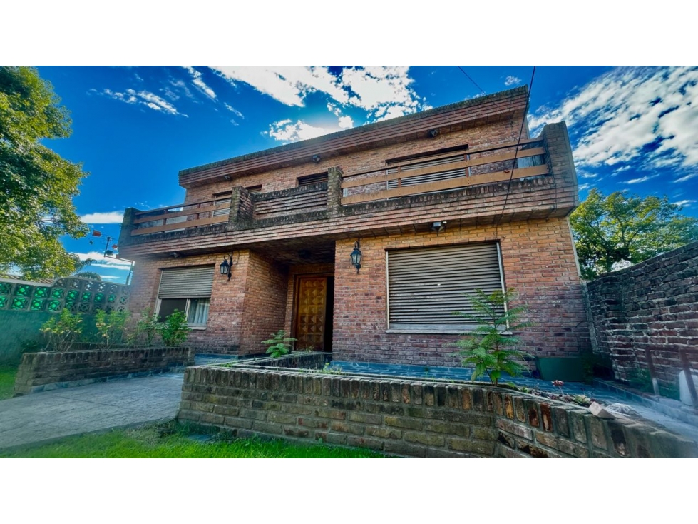 Venta casa 5 Amb Moreno centro