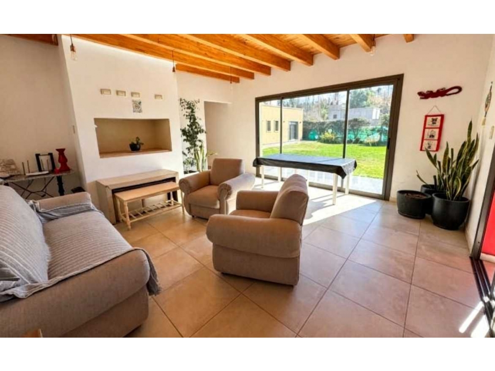 VENTA CASA FAMILIAR 5 DORMITORIOS ALTE BROWN VISTALBA LUJAN — foto 6
