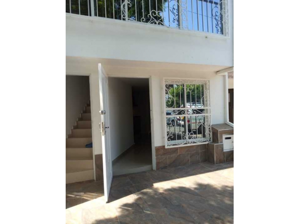 VENTA CASA EXTERNA - 2 APARTA ESTUDIOS RENTADOS TEQUENDAMA CALI (MBM) — foto 2