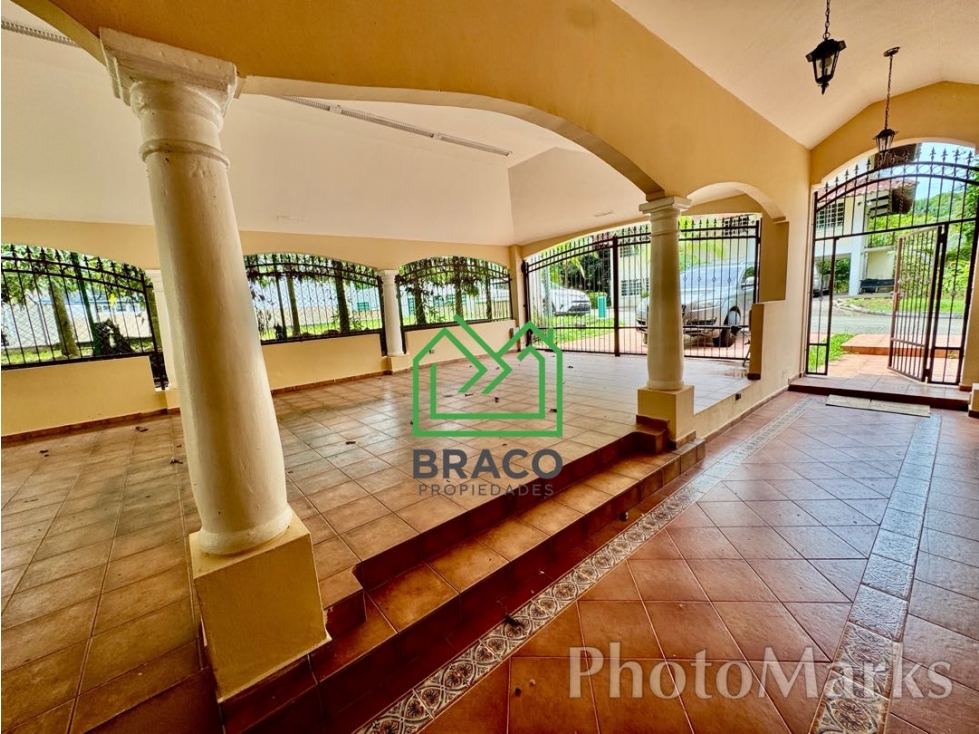 VENTA CASA ALBROOK CON PISCINA PRIVADA (EC) — foto 3