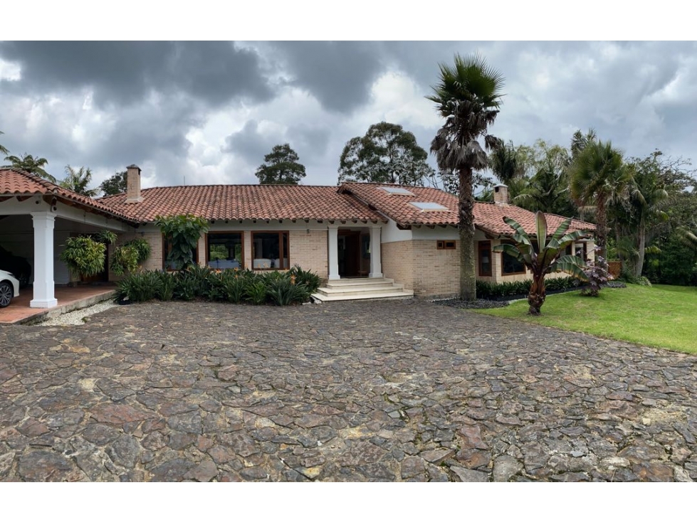 VENTA O ARRIENDO CASA ALTO DE LAS PALMAS MEDELLÍN