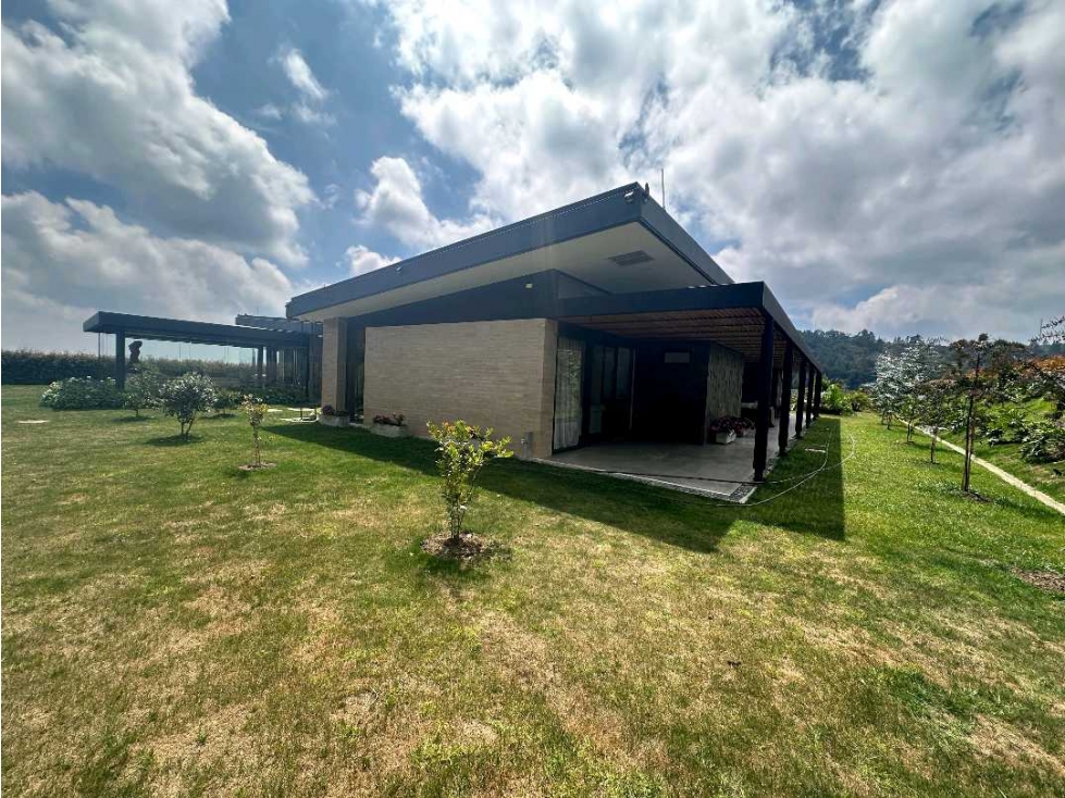 Venta y Renta amoblada casa Alto de Palmas unidad cerrada — foto 2