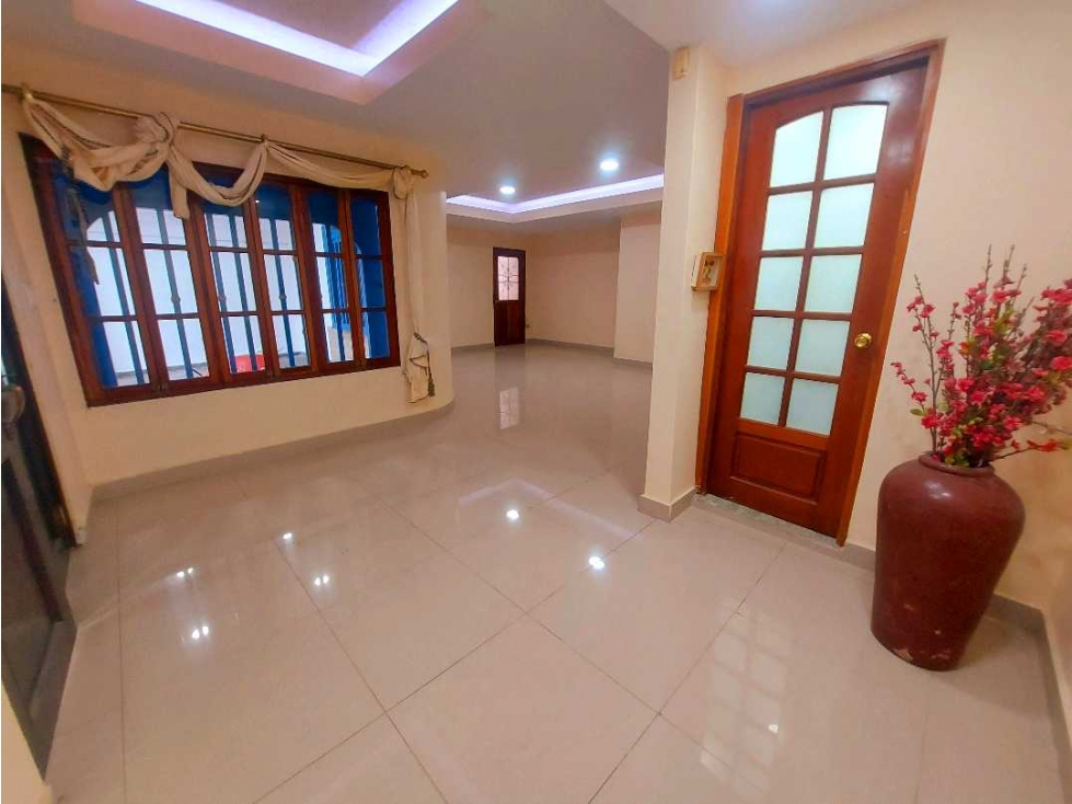 VENTA CASA AMPLIA VILLA DE LAS FUENTES EL DORADO — foto 3