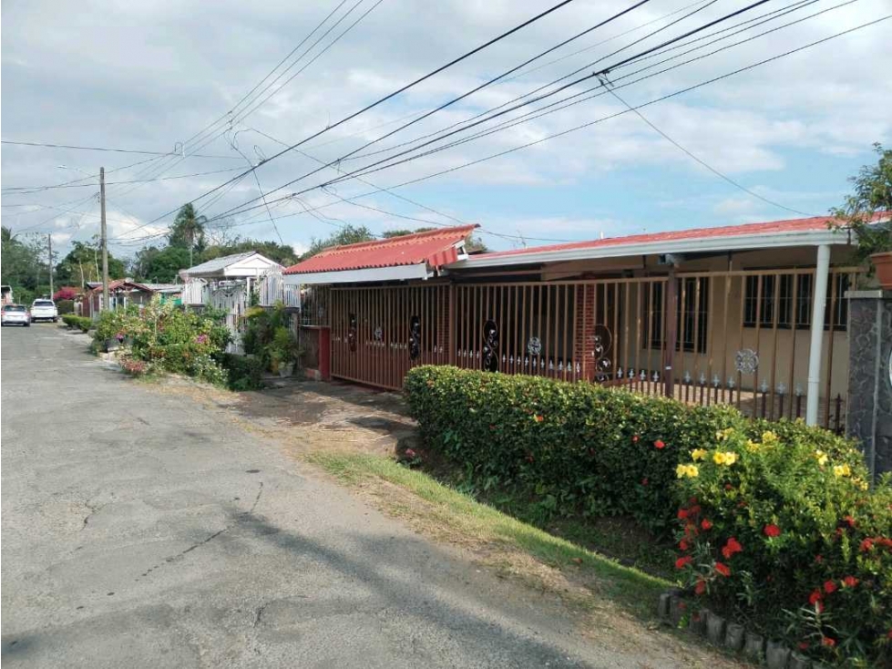 VENTA CASA AREA RESIDENCIAL