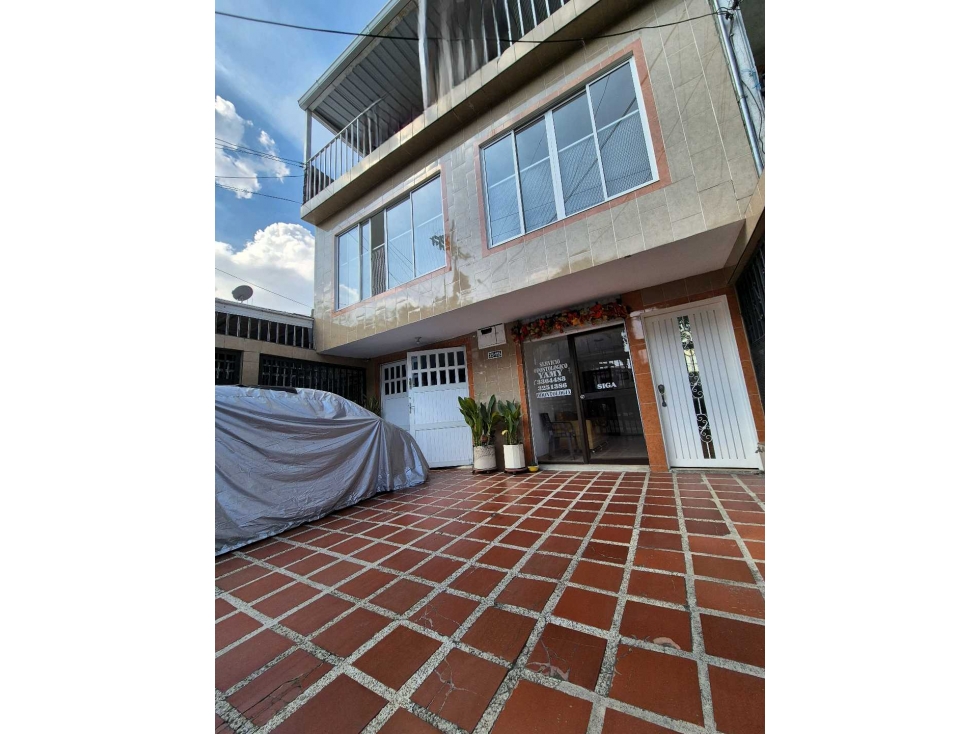 Venta Casa con apartamentos barrio el Jardin cali
