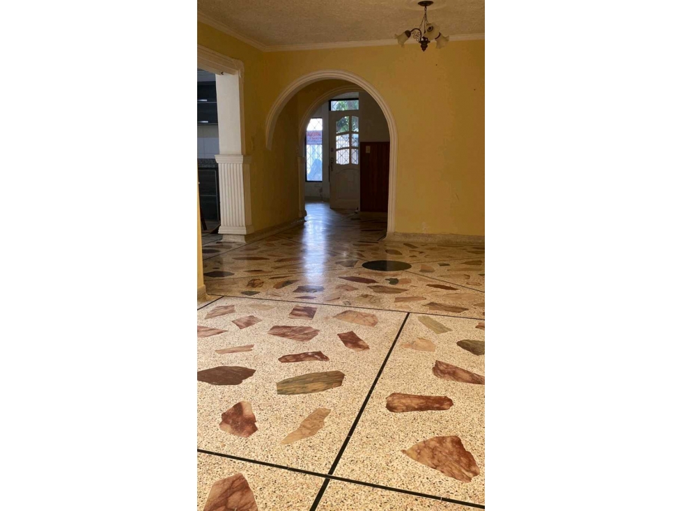 Venta casa barrio El REPOSO cerrado en Santa Marta