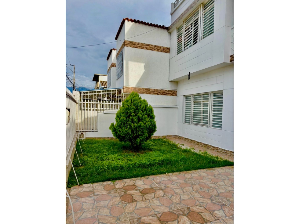 Venta Casa barrio Recreo - Palmira CCH