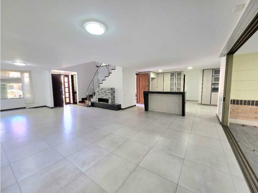 Venta Casa Benedictinos 274m2 mas Jardín — foto 2
