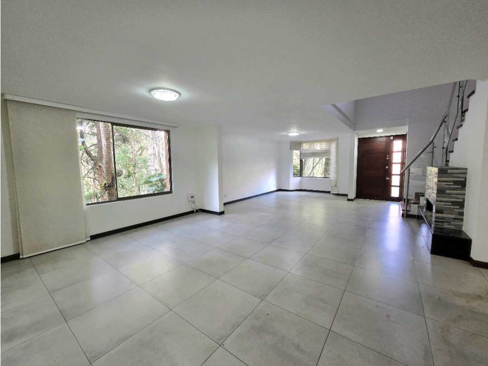 Venta Casa Benedictinos 274m2 mas Jardín — foto 3