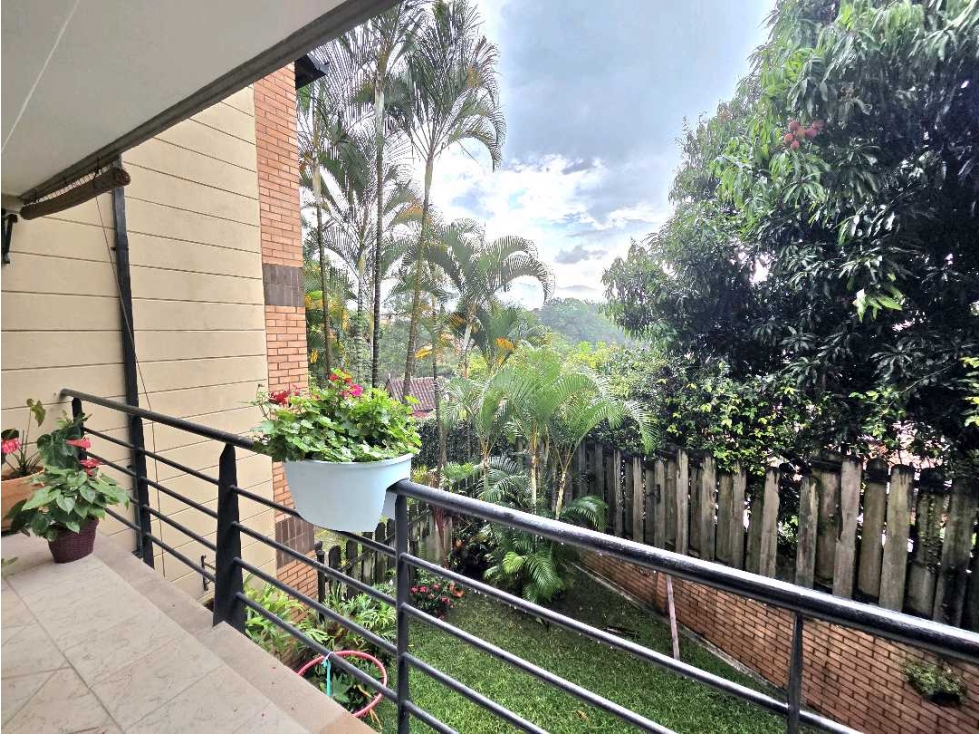 Venta Casa Benedictinos Envigado 234 m2