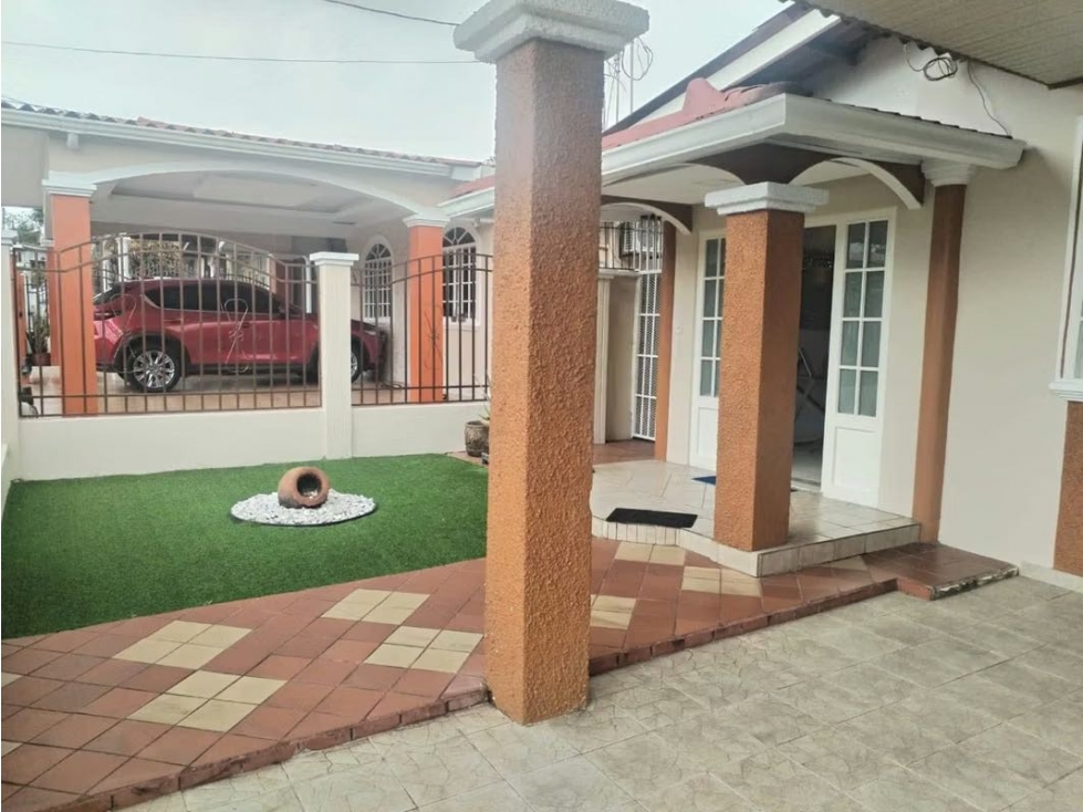 VENTA CASA BRISAS DEL GOLF