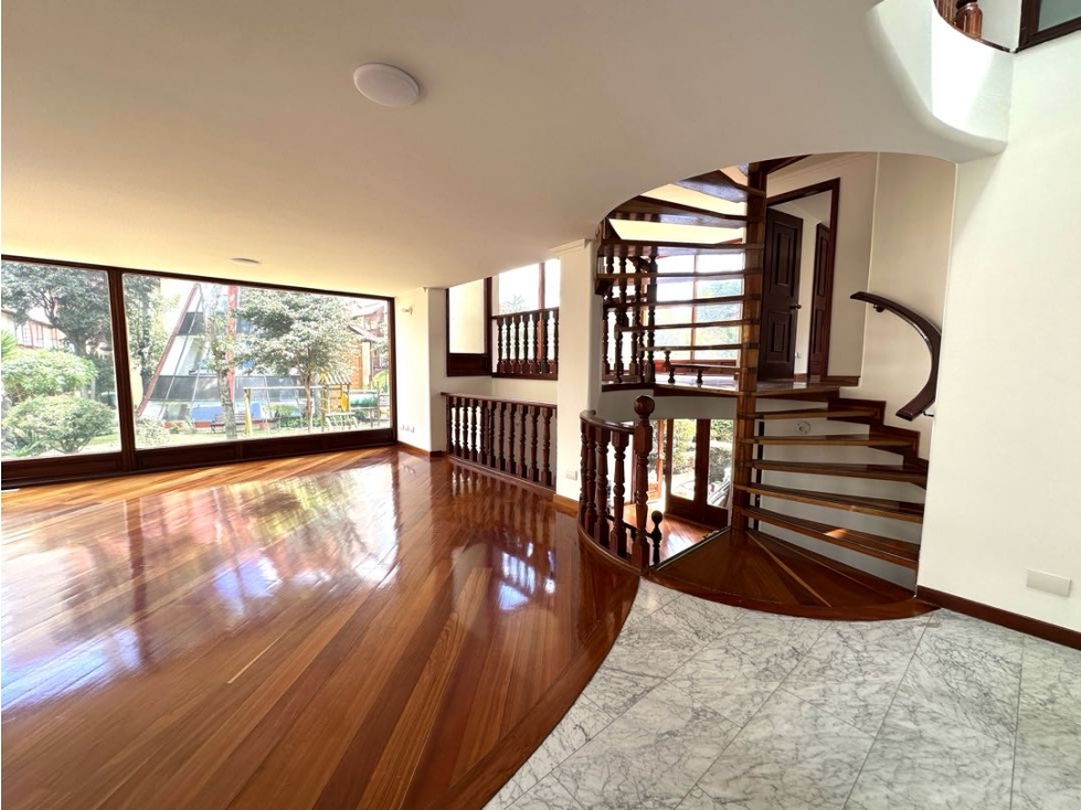 Venta casa calleja 200mts 4 habs Bogotá colombia