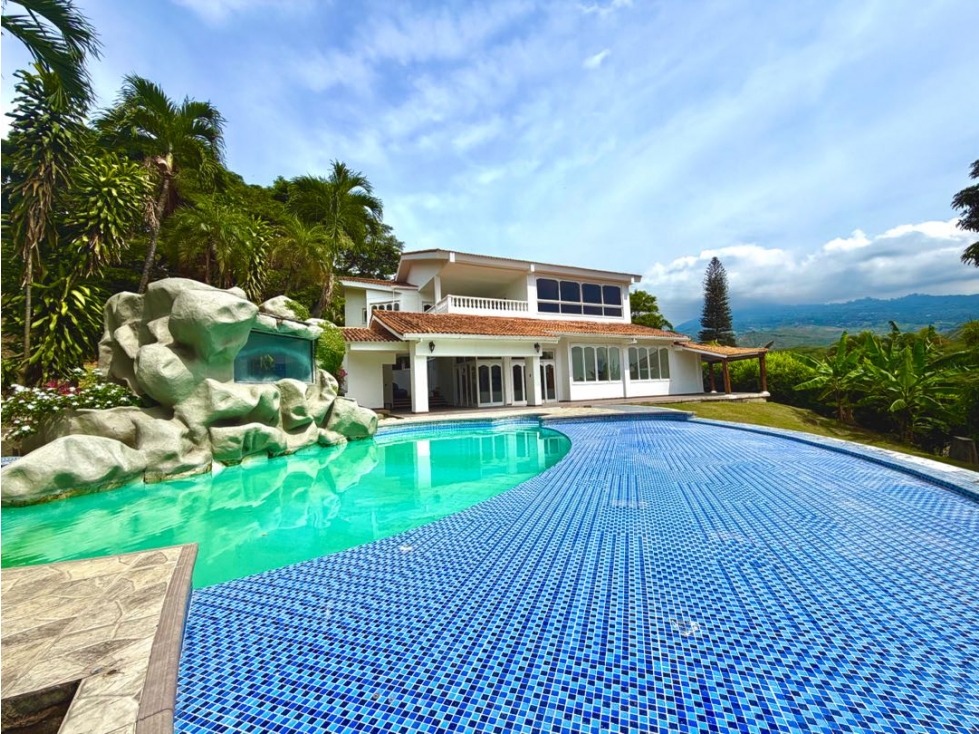 VENTA CASA CAMPESTRE COLINAS DE ARROYOHONDO - DAPA CCH
