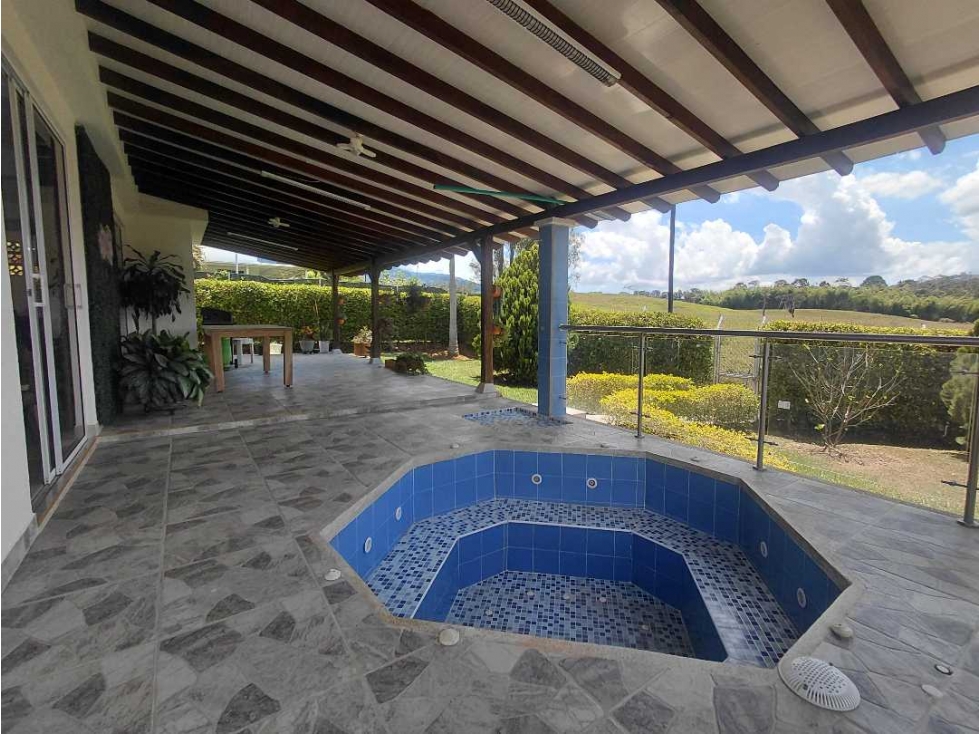 VENTA CASA CAMPESTRE LUXURY LAGO CALIMA DARIEN LL10305140 - 3
