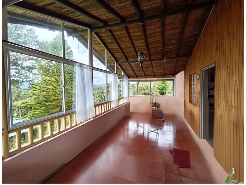 Venta casa campestre en Guarne, vereda Montañez, lote de 5.500 m² - 5