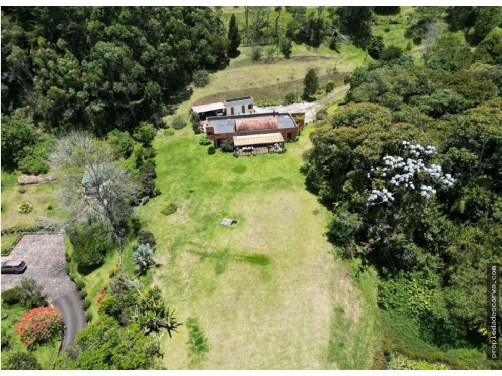 Casa Campestre & Lote en La Ceja Antioquia El Yarumo