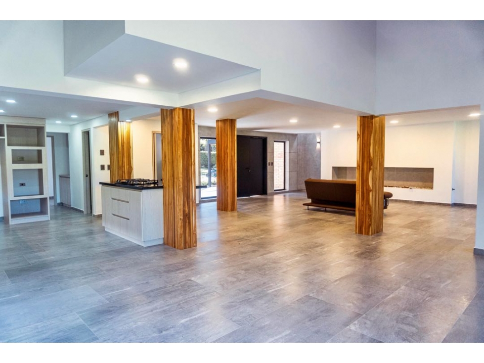Venta - Casa campestre en Llano grande de 430 m² y 1.145 m² de terreno — foto 3