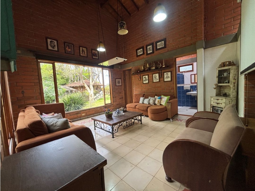 Venta casa campestre en Rionegro con 2 casas en lote plano — foto 6