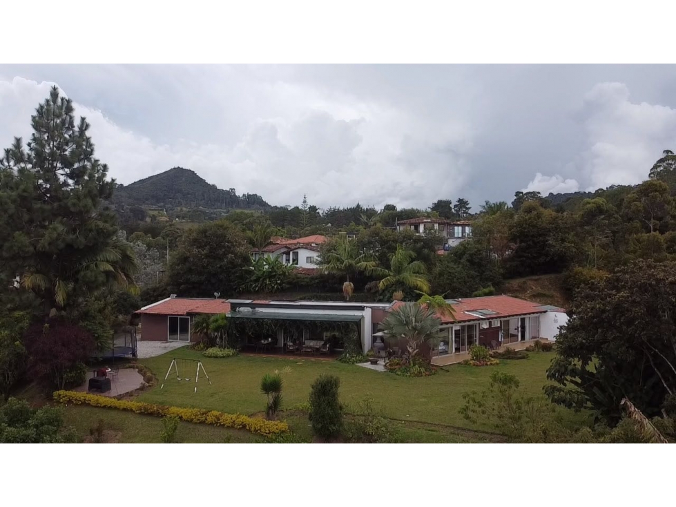 Venta casa campestre en Rionegro con casa de huéspedes — foto 2